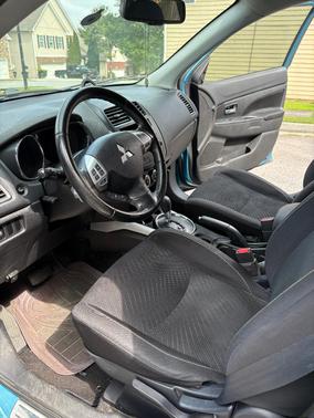 Blue 2013 Mitsubishi Outlander Sport SE