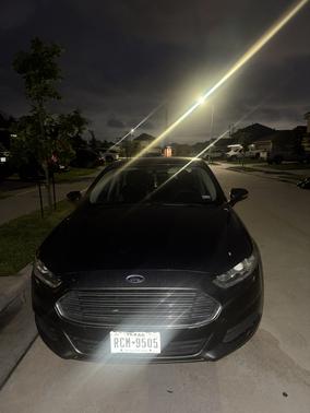 Gray 2015 Ford Fusion Hybrid SE
