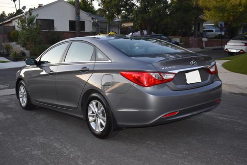 2011 Hyundai SONATA GLS