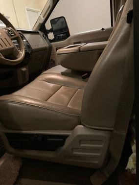 2010 Ford F-250 Lariat Super Duty Crew Cab