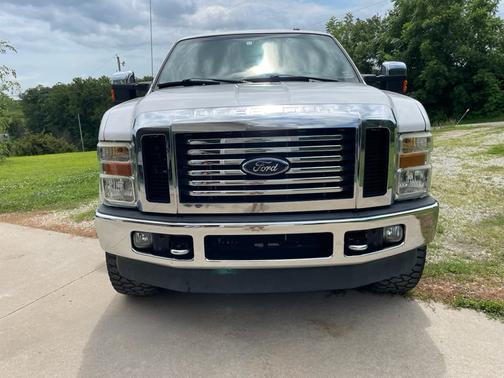 2010 Ford F-250 Lariat Super Duty Crew Cab