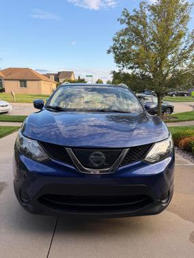 Blue 2019 Nissan Rogue Sport SV