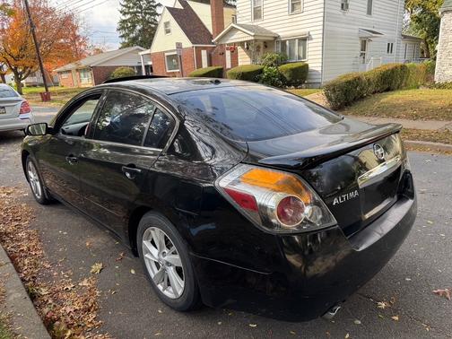 2011 Nissan Altima 3.5 SR