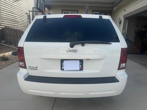 White 2006 Jeep Grand Cherokee Laredo