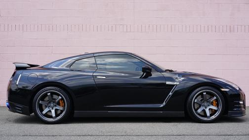 Black 2013 Nissan GT-R Black Edition