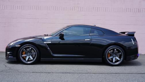 Black 2013 Nissan GT-R Black Edition