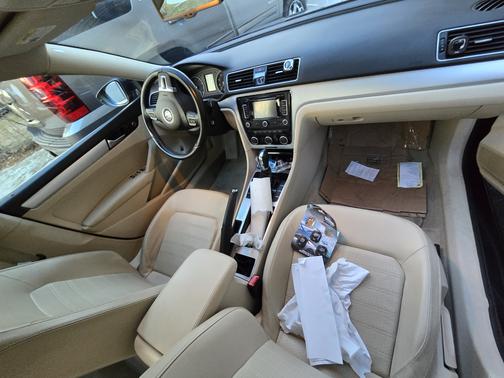 2012 Volkswagen Passat 3.6 SE