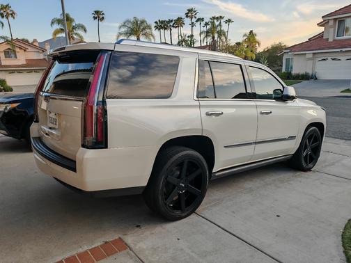 2015 Cadillac Escalade Platinum