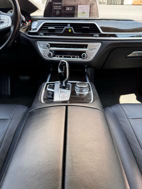 2019 BMW 740 i xDrive