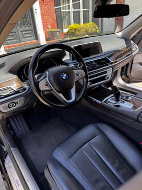 2019 BMW 740 i xDrive