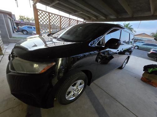 Black 2016 Nissan Quest SV