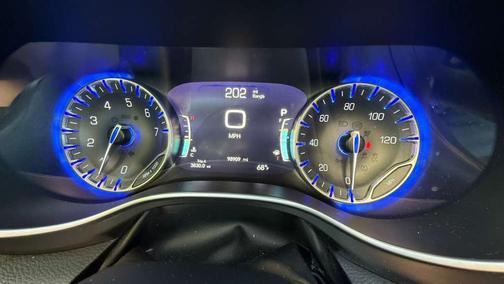 White 2018 Chrysler Pacifica Limited