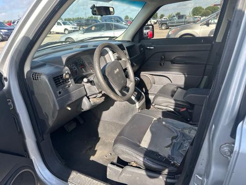 Gray 2008 Jeep Patriot Sport