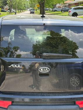 Black 2010 Kia Soul +