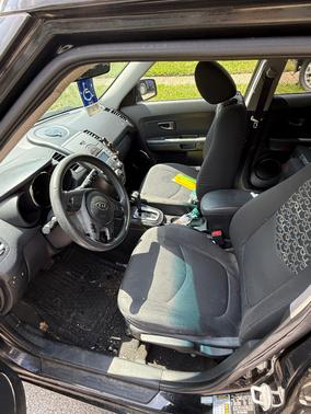 Black 2010 Kia Soul +