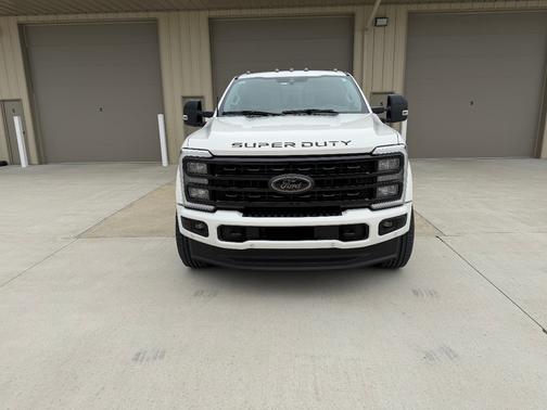 White 2023 Ford F-450 Lariat
