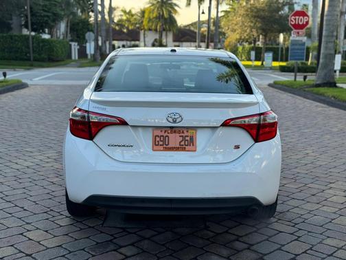 2015 Toyota Corolla S Plus