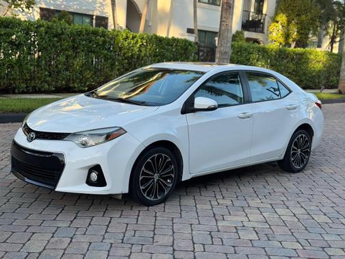 2015 Toyota Corolla S Plus