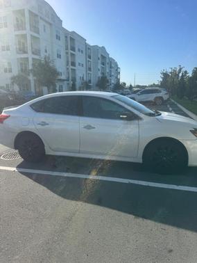 White 2018 Nissan Sentra SR