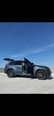Photo 1 of 7 of 2020 Jeep Grand Cherokee Limited