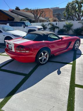 2004 Dodge Viper SRT-10