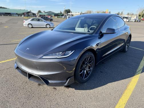 2024 Tesla Model 3 RWD