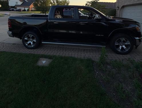 Black 2019 RAM 1500 Laramie