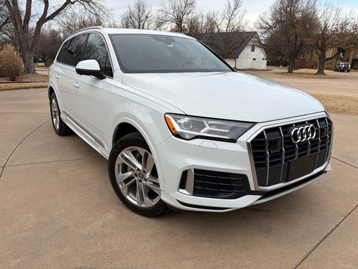 2020 Audi Q7 45 Premium Plus