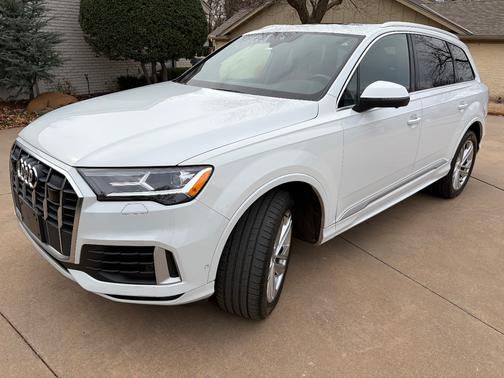 2020 Audi Q7 45 Premium Plus