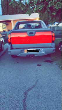 Red 2002 Chevrolet Avalanche 1500