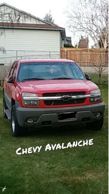 Red 2002 Chevrolet Avalanche 1500