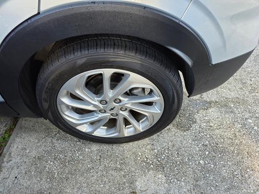 Silver 2023 Chevrolet Bolt EUV LT