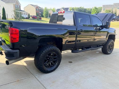Black 2019 Chevrolet Silverado 2500 LTZ