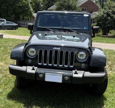 Gray 2017 Jeep Wrangler Unlimited Sahara