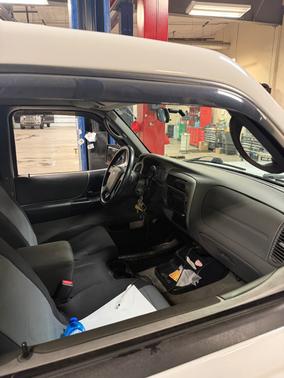White 2011 Ford Ranger XLT