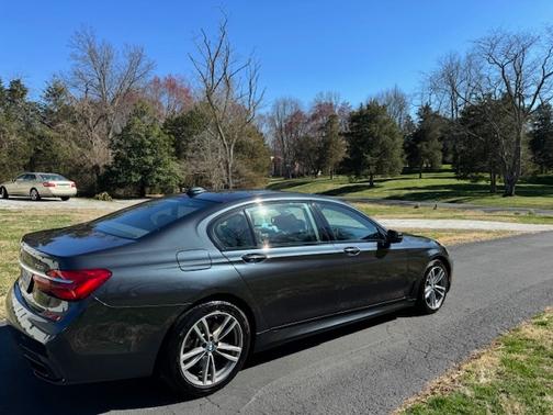 2016 BMW 750 i xDrive