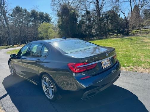 2016 BMW 750 i xDrive