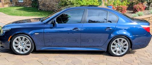 Blue 2008 BMW 550 i