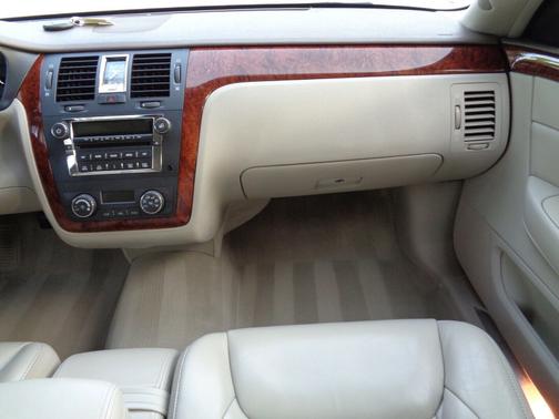 2006 Cadillac DTS Base