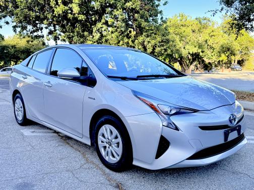 2016 Toyota Prius Two