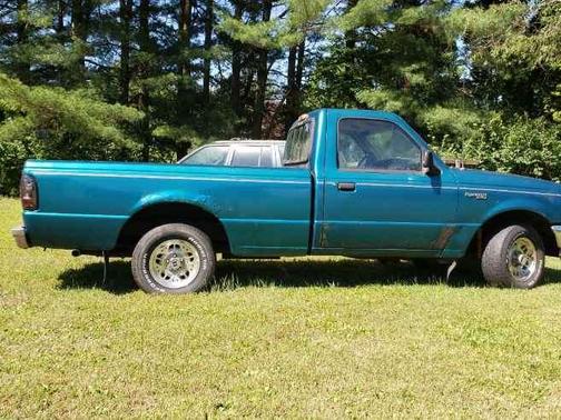 Green 1994 Ford Ranger STX
