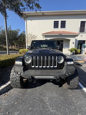 2023 Jeep Gladiator Overland
