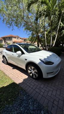 2024 Tesla Model Y RWD