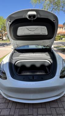 2024 Tesla Model Y RWD