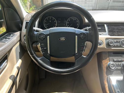 Black 2013 Land Rover Range Rover Sport HSE