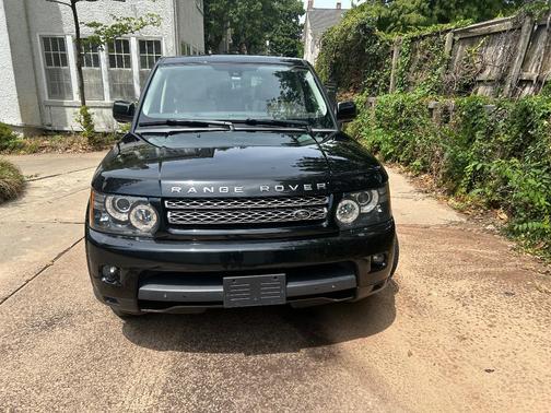 Black 2013 Land Rover Range Rover Sport HSE