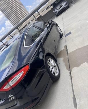 Black 2014 Ford Fusion SE