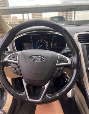 Black 2014 Ford Fusion SE