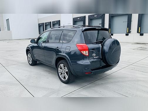 2008 Toyota RAV4 Sport
