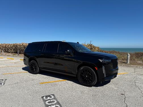 2022 Cadillac Escalade ESV Sport Platinum
